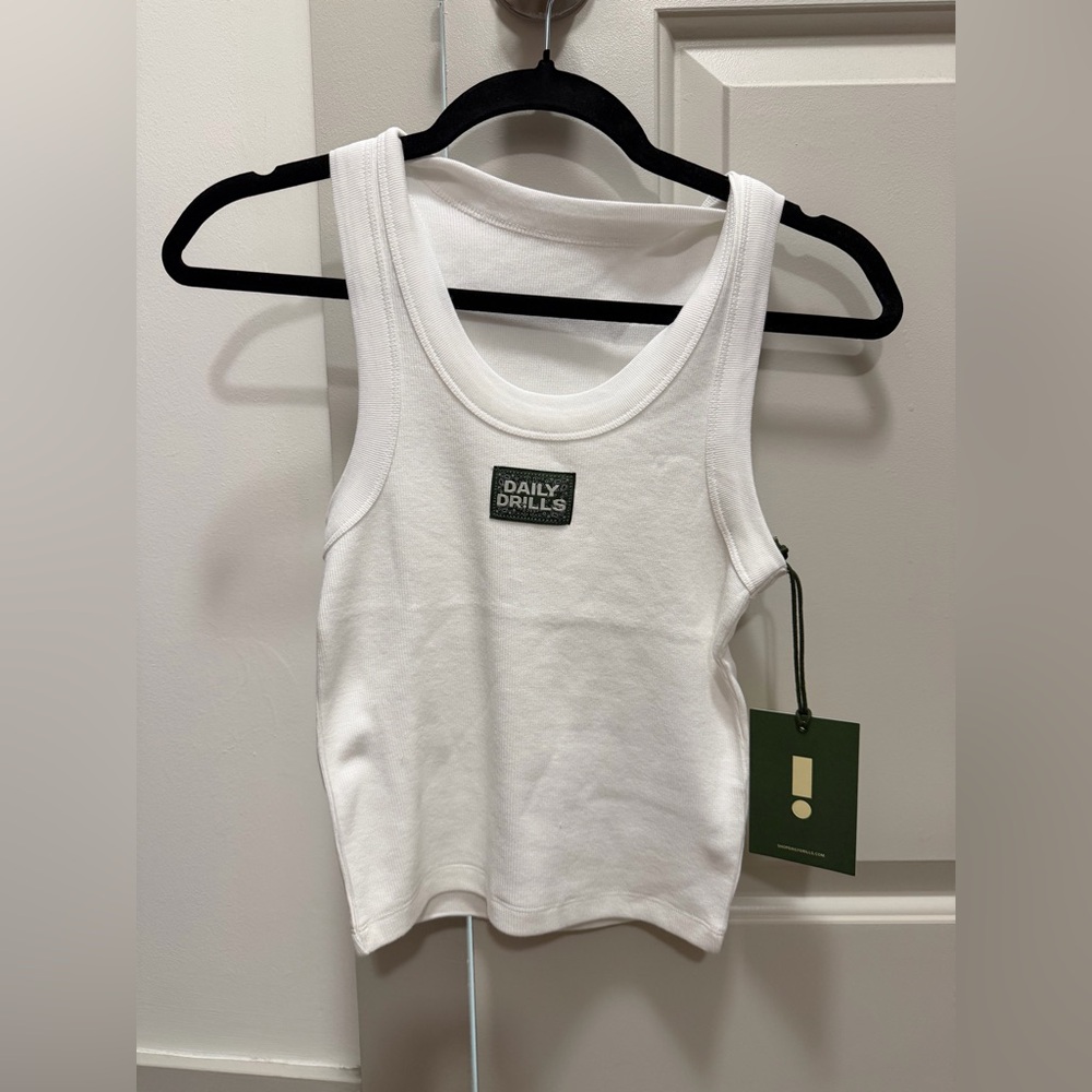 Daily Drills XSmall/Small White Austin Pop Up Limited Edition Tank Top. 🥥⚡️